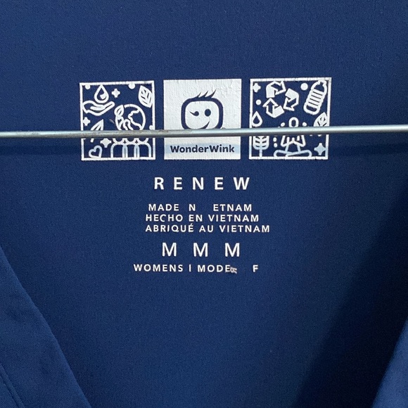 Scrubs same colour just different lighting - Picture 7 of 7